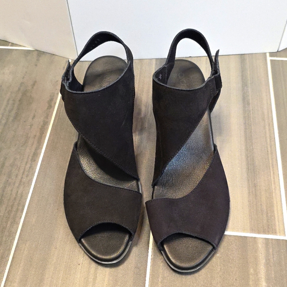Arche Women's 'Fuebus' Nubuk Leather Dress Black Sandal Size US11//EU42